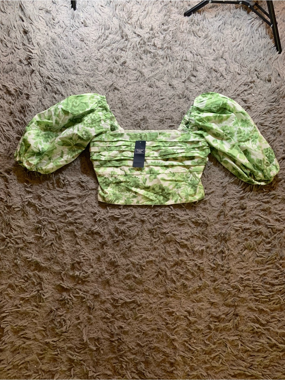 NWT Abercrombie & Fitch green floral boho puff sleeve poplin crop top size S